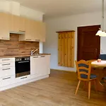 Hemetsberger 3*