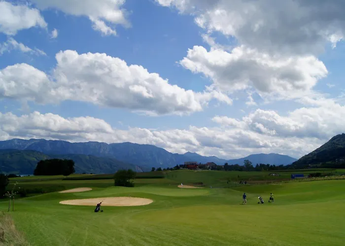 Hemetsberger Konukevi 3*